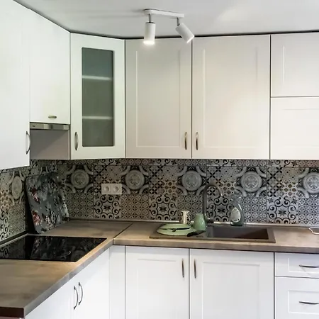 1 Bedroom Awesome In